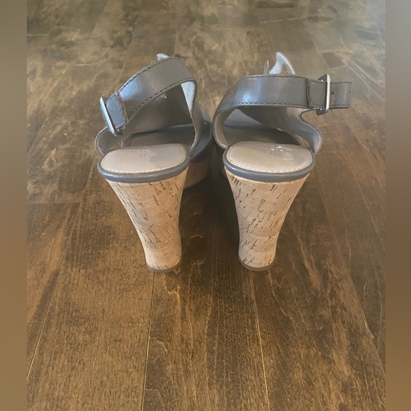 NEW Franco Sarto Grey Leather Cork Wedge Platform Sandals Size 10 M - Picture 4 of 6